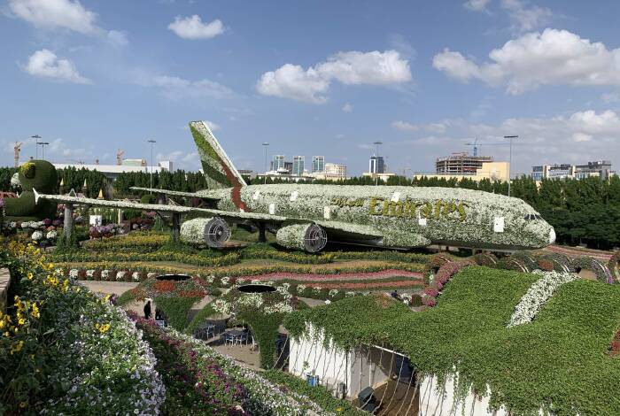 Emirates A-380 made of flowers