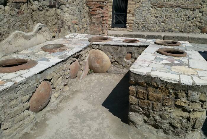 Excavations at Herculaneum | Flickr: Nick Hubbard - CC-BY 2.0