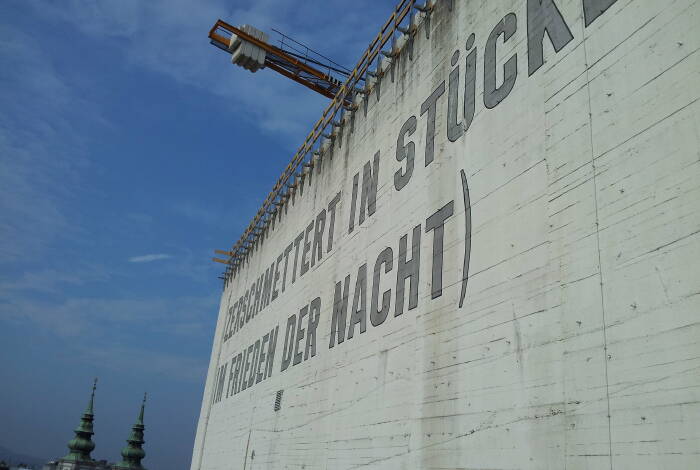 Flak Tower | Flickr: slinz0 CC-BY 2.0