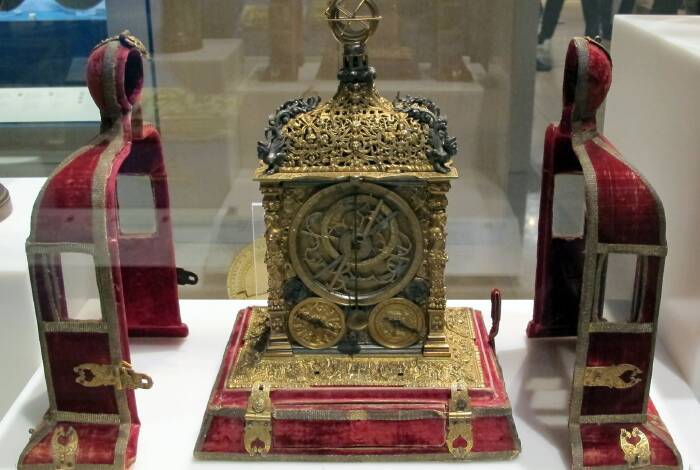 Astronomical clock, 16th century, Caspar Rauber | Wiki Commons: Sailko CC BY 2.0