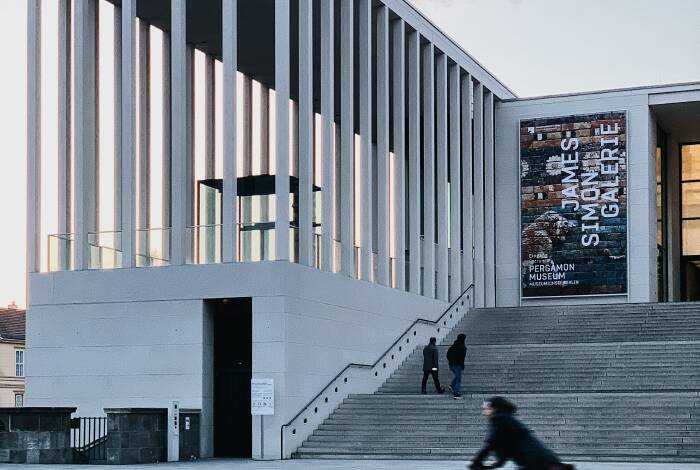 James-Simon-Galerie | Photo: Unsplash, Huân Lê