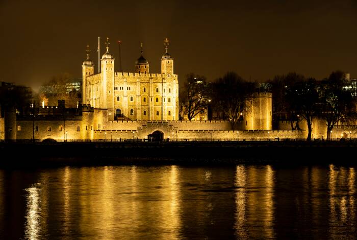 Tower of London illuminated | Unsplash: Nick Fewings