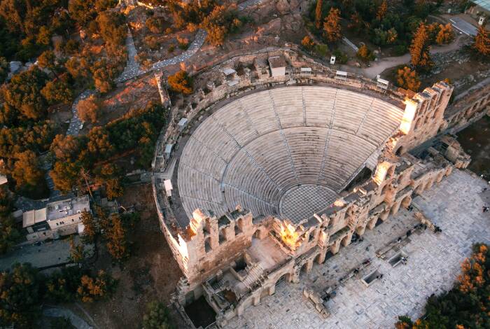 Das Herodes-Atticus-Theater | Unsplash: Jim Niakaris