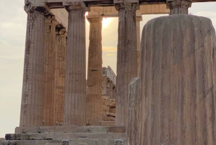 Blick auf die Akropolis | Unsplash: Jason Steele