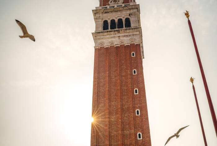 Il Campanile | Unsplash: Daniel Seßler