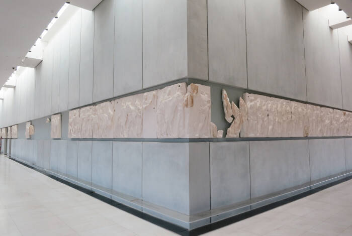 Il fregio del Partenone al piano superiore del Museo dell'Acropoli | Foto: Flickr, Brad Hostetler - CC-BY-SA 2.0