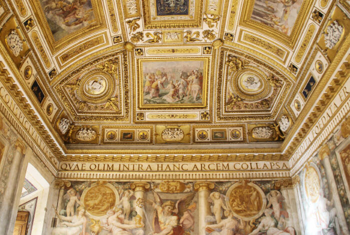 Ceiling in the Castel Sant'Angelo | Photo: Flickr, Gary Todd - CC-BY-SA 2.0