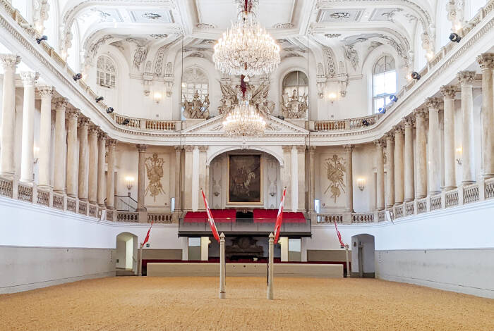 Die Spanischen Hofreitschule in der kaiserlichen Hofburg | Flickr: Kevin O'Brien - CC BY 2.0