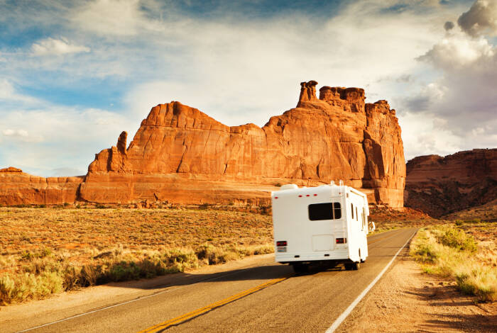 On the way to Grand Canyon National Park | Photo: Unsplash, Megan Barber