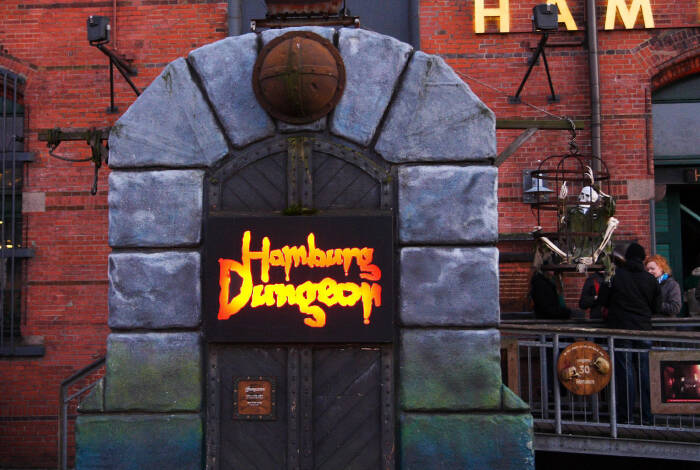Hamburg Dungeon entrance | Lisa Roderer - CC BY-SA 3.0