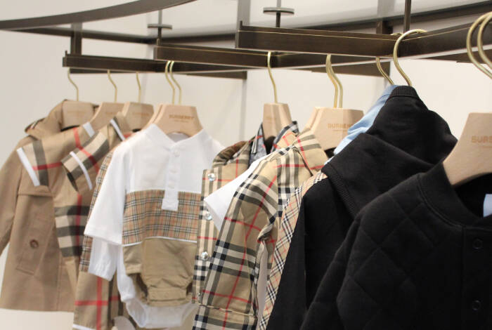 One can find exquisite merchandise at <i>Harrods</i> | Photo: Unsplash, balesphotography