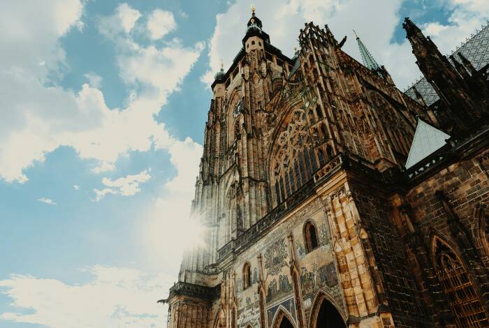 St. Vitus Cathedral | Unsplash: Flavio