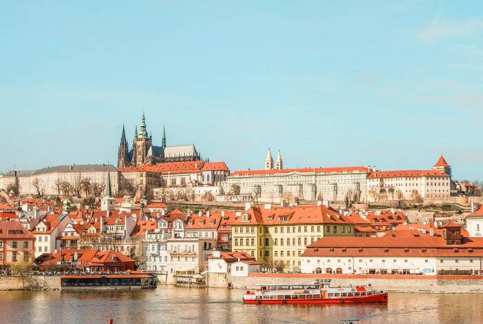 View of Prague Castle | Unspash: Alice