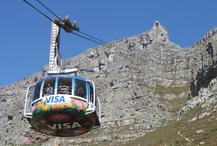 Ascent by cable car | Photo: Flickr, flowcomm - CC-BY-SA 2.0