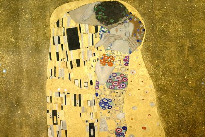 The Kiss by Gustav Klimt | Pixabay: ajs1980518