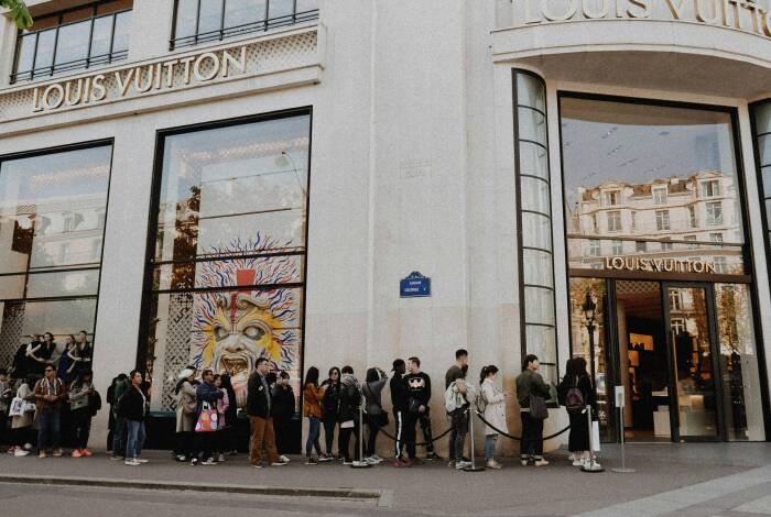 Louis Vuitton an den Champs-Élysées | Unsplah: Melanie Pongratz