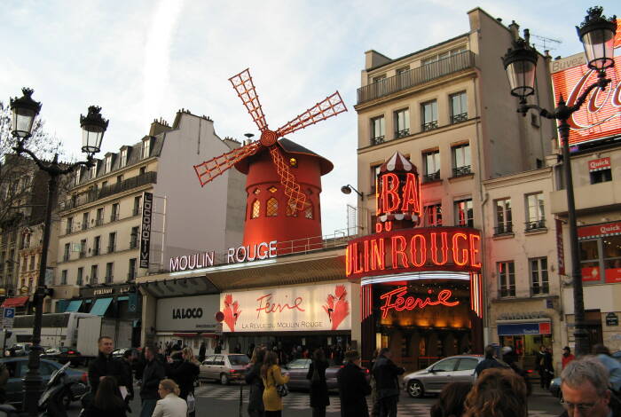 The Moulin Rouge during the day | Flickr: Olivier Bruchez CC-BY 2.0