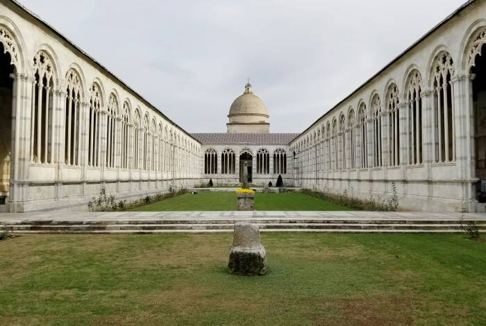 Cimitero | Unsplash: Yeswanth Mohana Velu