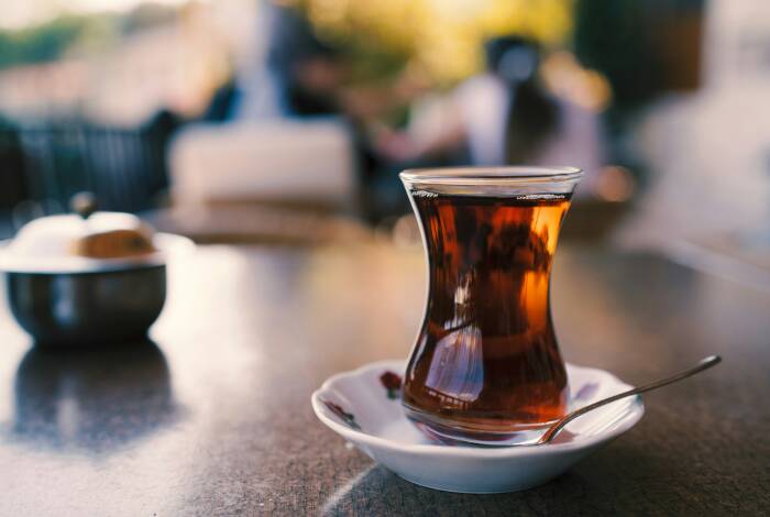 Genieße eine Tasse Tee | Foto: Unsplash, Takenori Okada