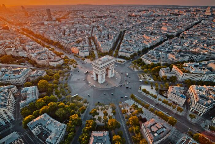 Arc de Triomphe de l'Étoile | Unsplash: Timelab