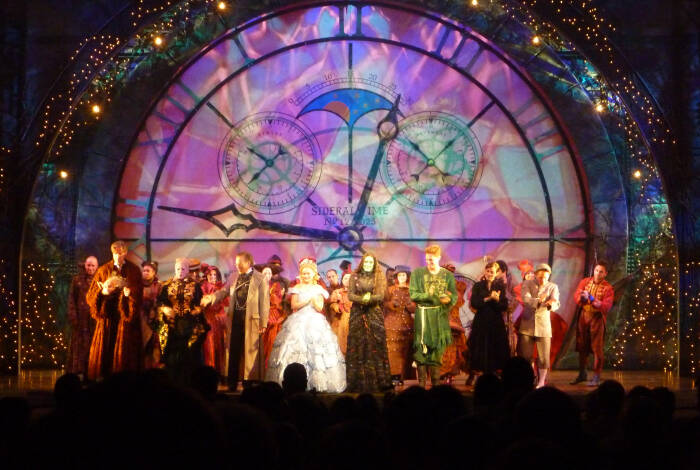 Wicked Finale | Flickr: Matt Johnson CC BY 2.0