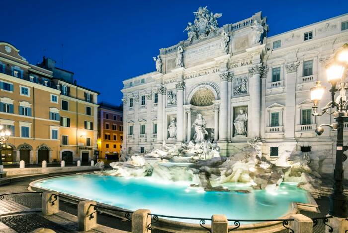 Trevi Fountain at Night | Unsplash: getty images