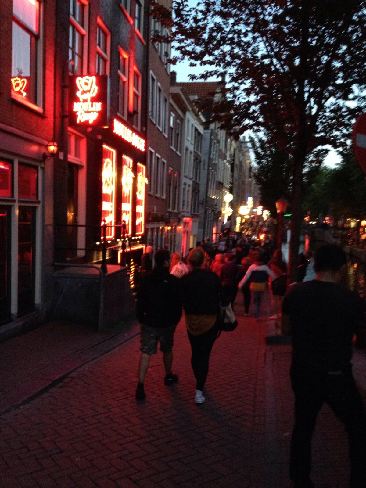 De Wallen Compare Tour Prices from Different sites and Save Money