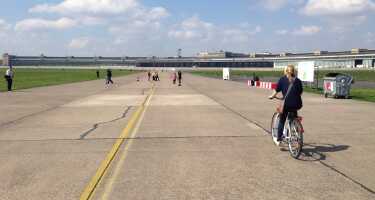 Biglietti e tour per Ehemaliger Flughafen Berlin-Tempelhof | Confronto prezzi